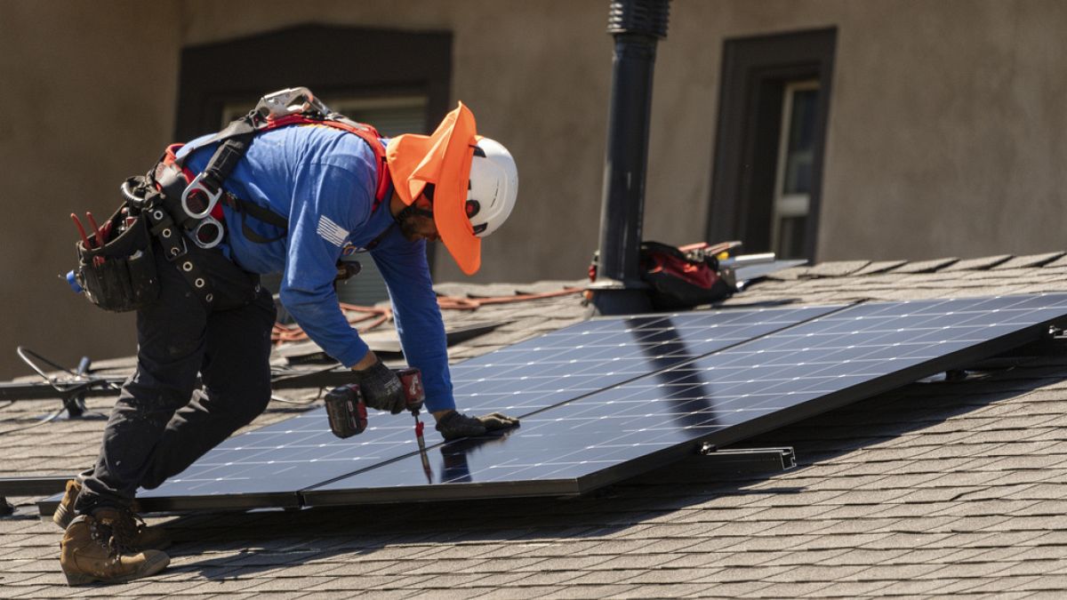 Electricity firms seek huge investment support for distribution grids 