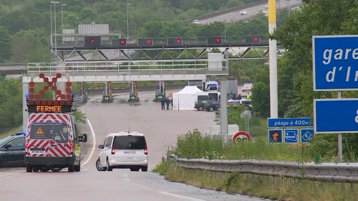 Hunt for runaway criminal continues after French prison van ambush 