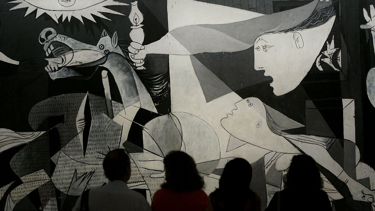 An Italian artist is attempting to recreate Picasso’s “Guernica” in less than a fortnight
