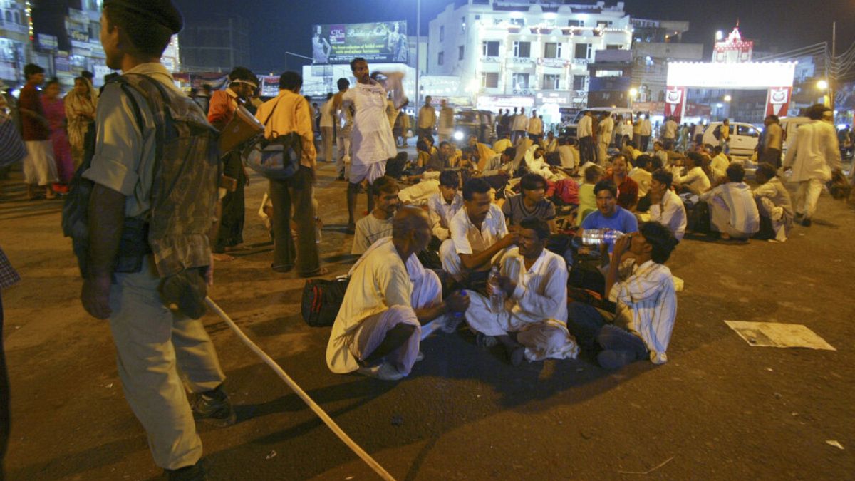 At least 10 dead after militants shoot at bus in Indian-controlled Kashmir