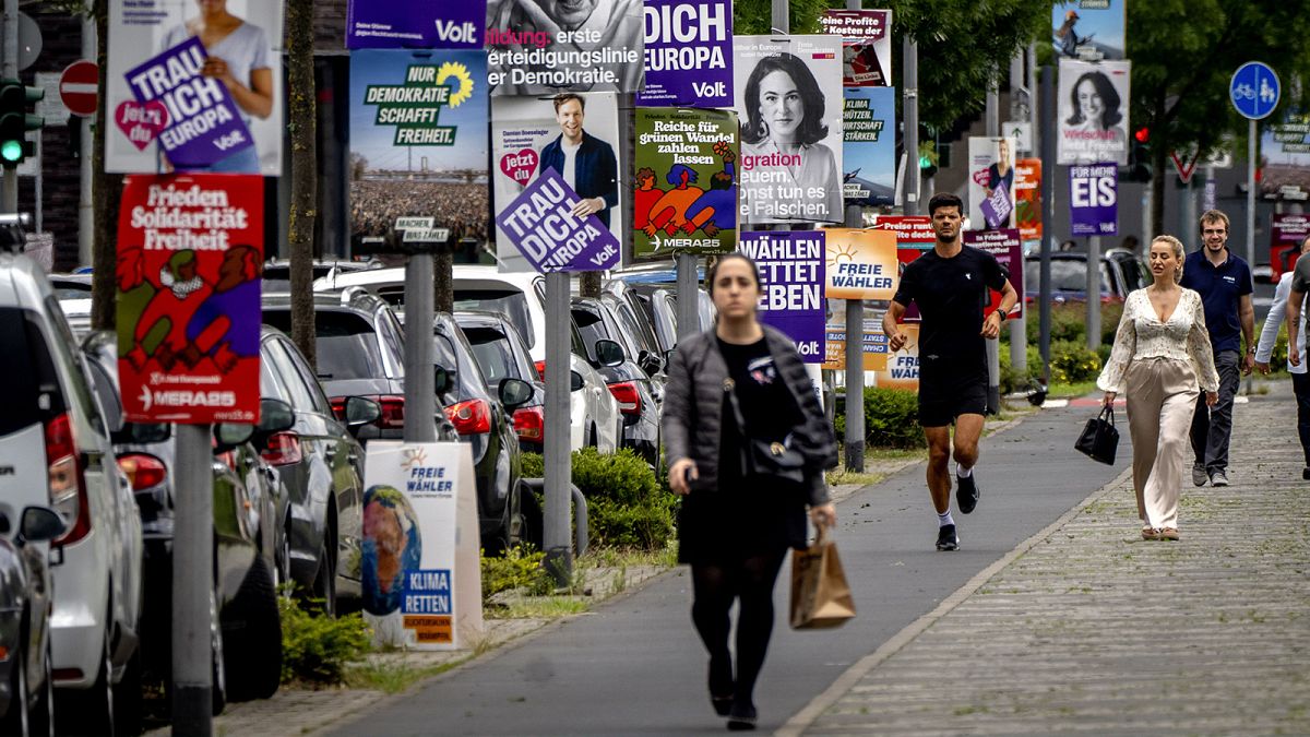 EU elections poll: Conservatives top, far-right surge, centre-left falter, liberals down 
