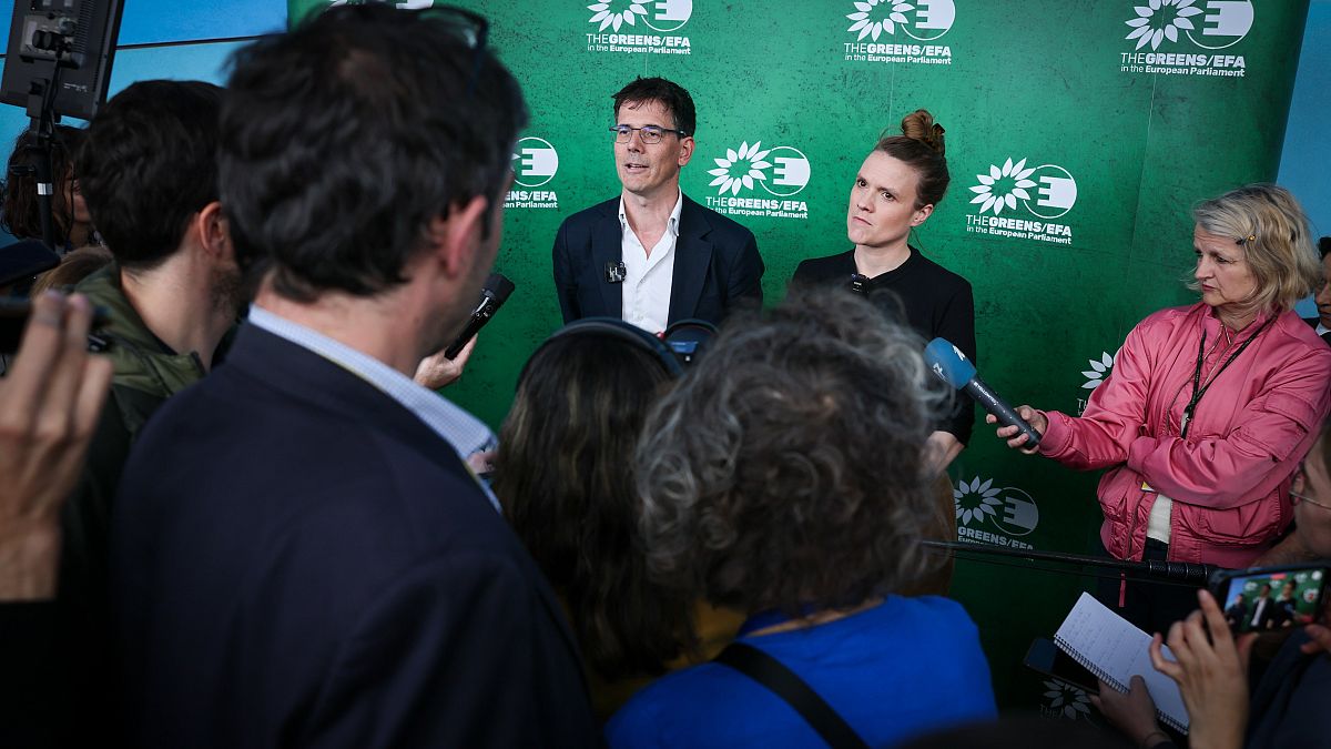 Greens invite EPP group to clear its head before starting coalition talks