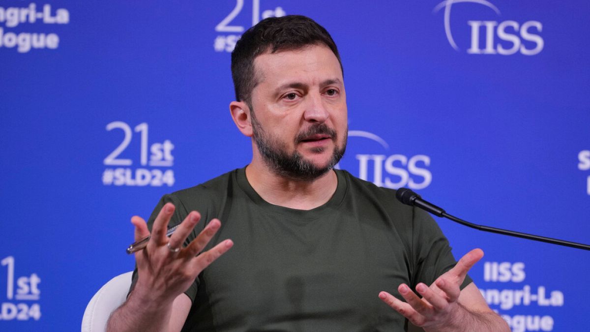 Zelenskyy promotes Ukraine peace summit in surprise visit to Philippines