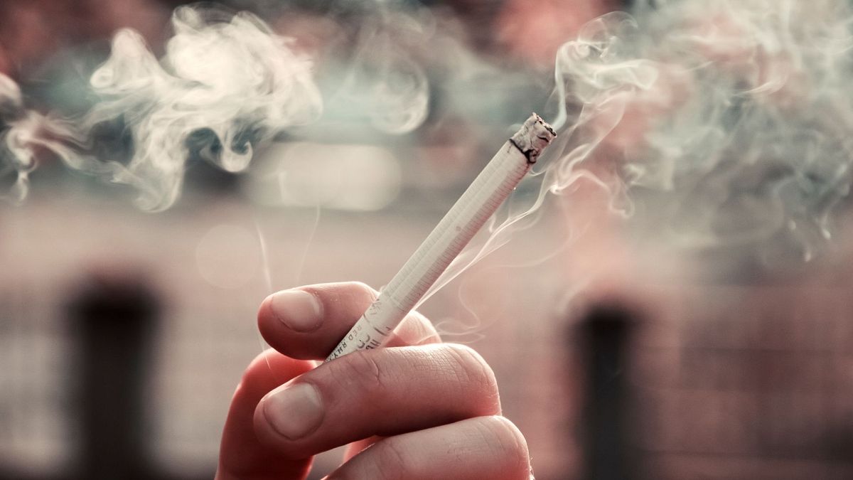 €25 a pack: Does raising prices actually stop people smoking?