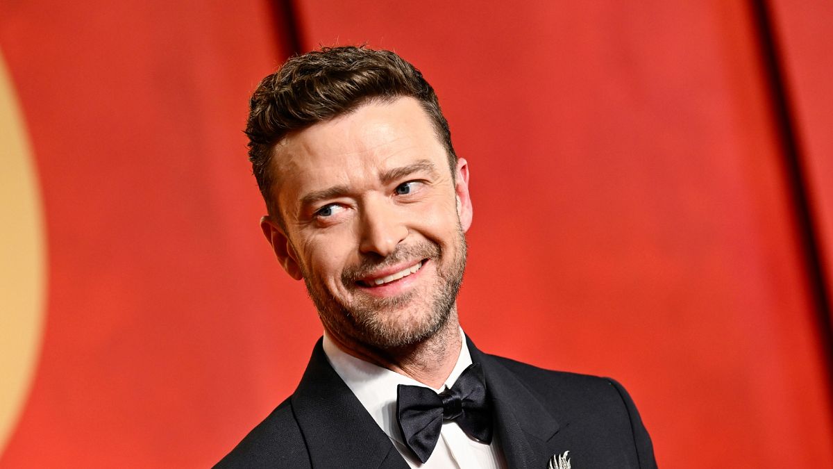 Singer Justin Timberlake arrested and accused of driving while intoxicated on New York's Long Island 