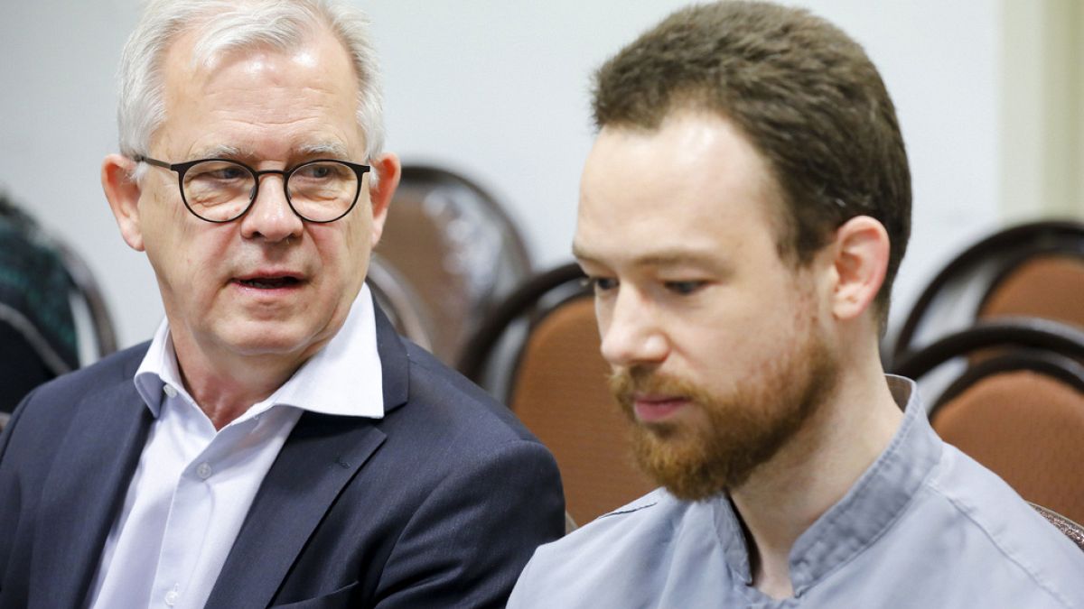 Iran and Sweden swap prisoners: a diplomat for a judiciary official 