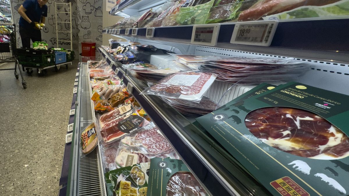 Китай расследует импорт свинины из ЕС в ответ на новые европейские пошлины  