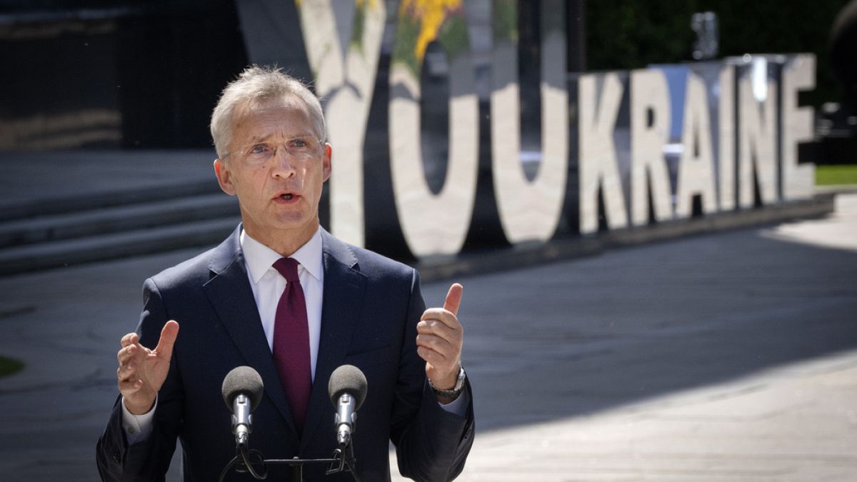 Stolternberg promises NATO support for Ukraine will not be deterred by Russia's actions 