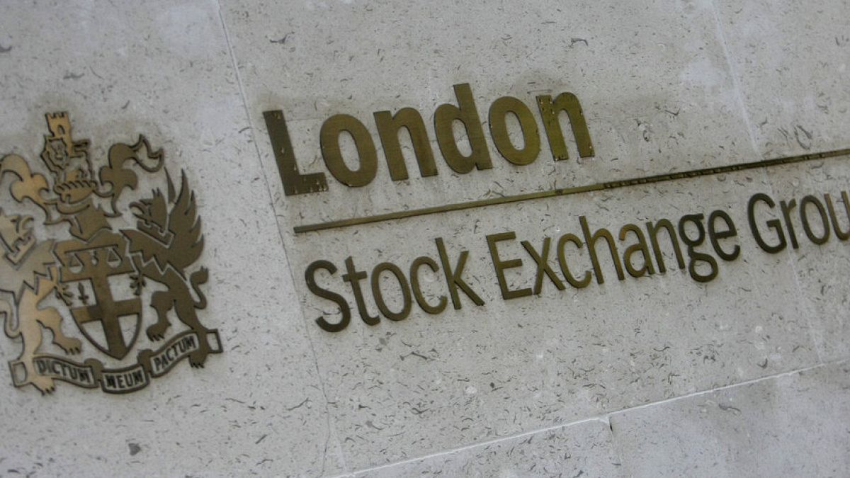 London Stock Exchange urged to do more to hold onto retail traders 