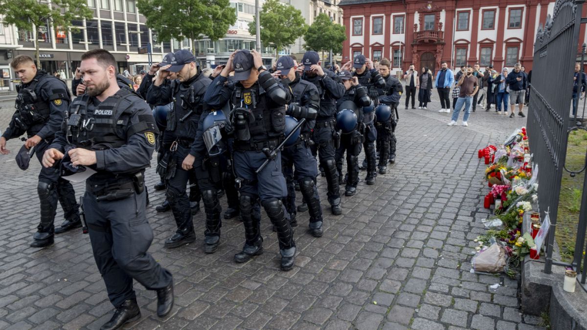 Germany: Police officer injured in Mannheim stabbing dies
