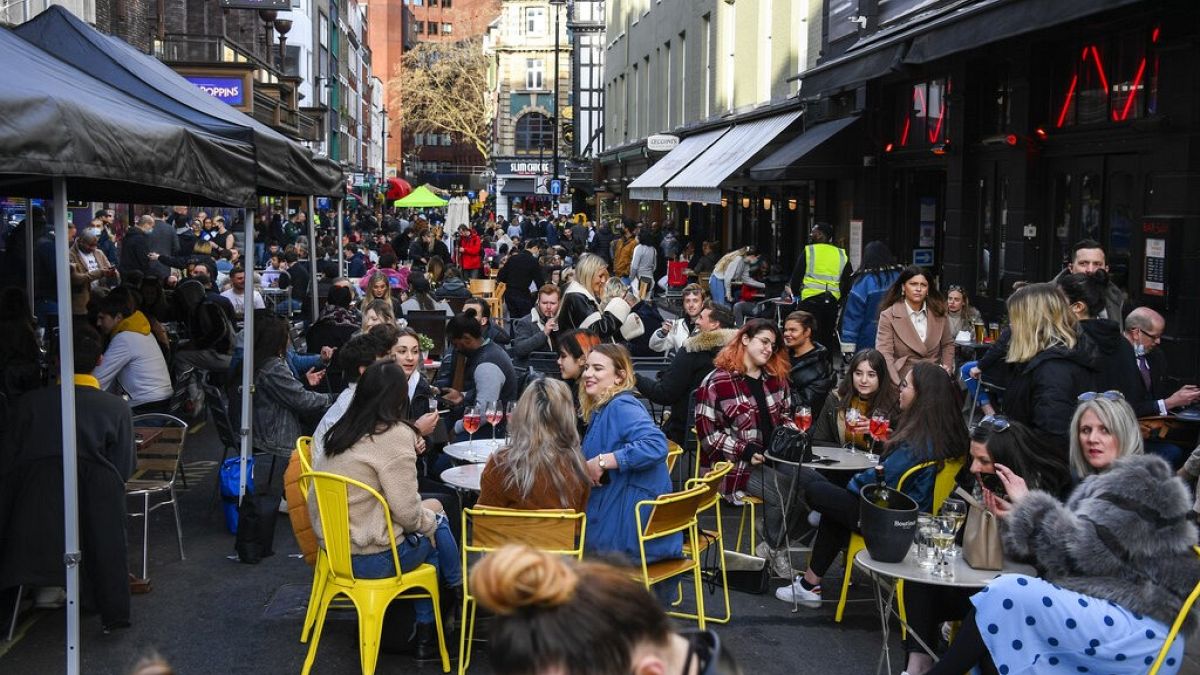 UK economy receives surprise boost after month of zero growth 