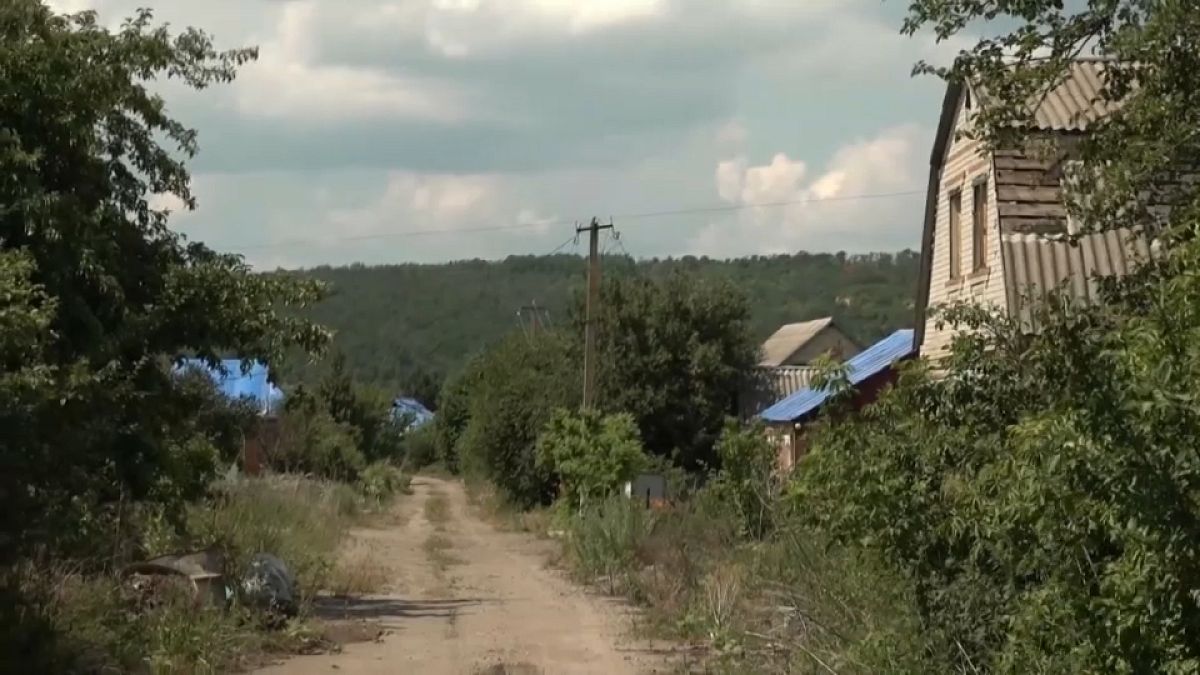 Восстановление разрушенного села под Изюмом 