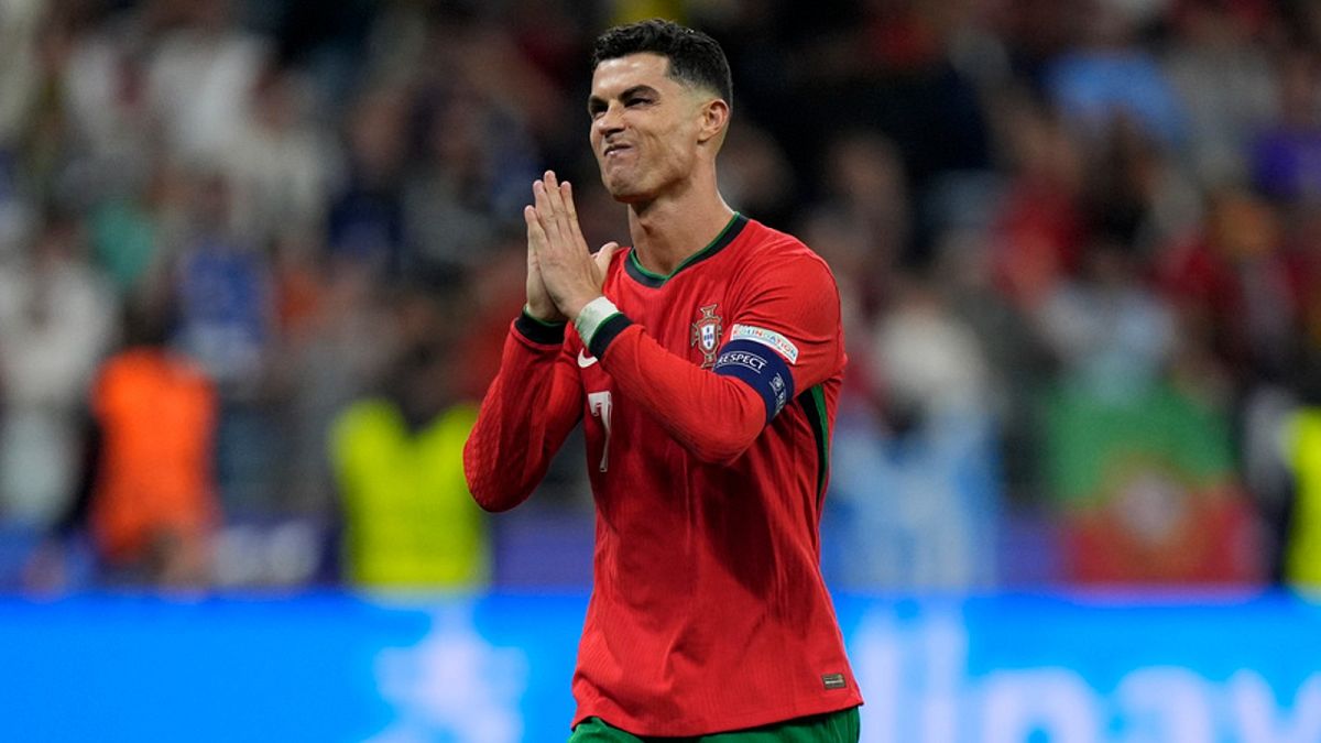 Euro 2024: Epic penalty drama for Ronaldo ends with Portugal beating Slovenia in knockout shootout 