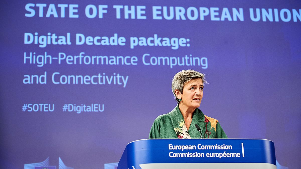 Commission not yet delivering on digitalised Europe - report 