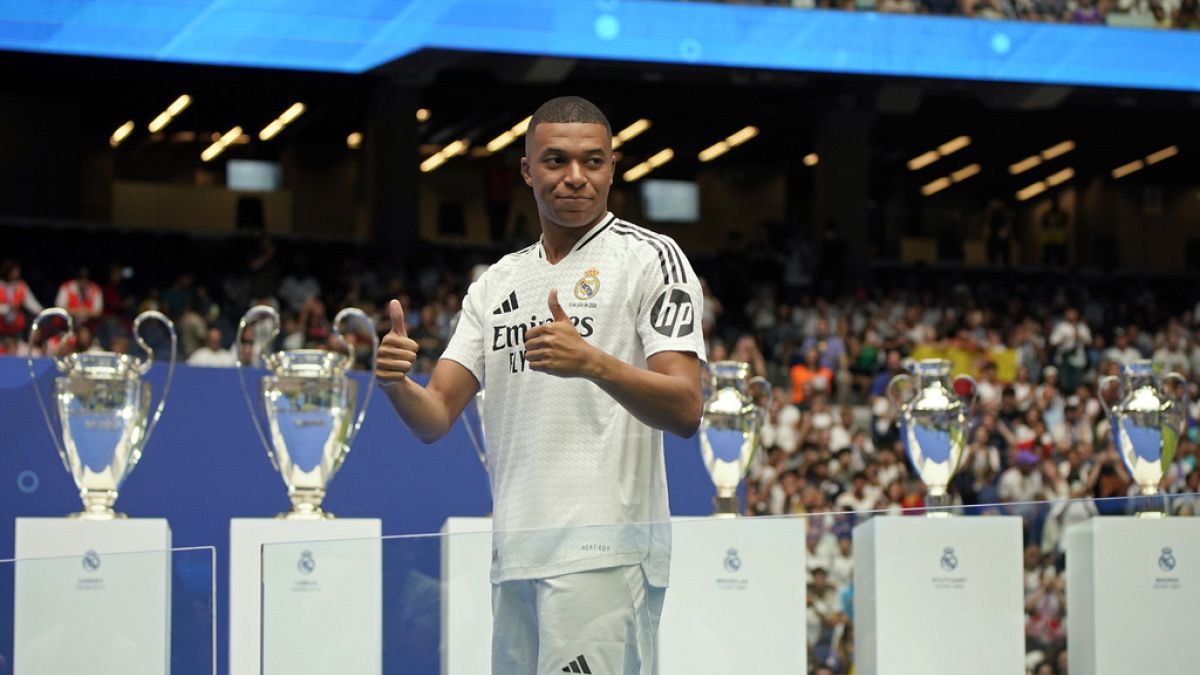 Mbapp&eacute; officially presented at Real Madrid: 'A dream come true' 