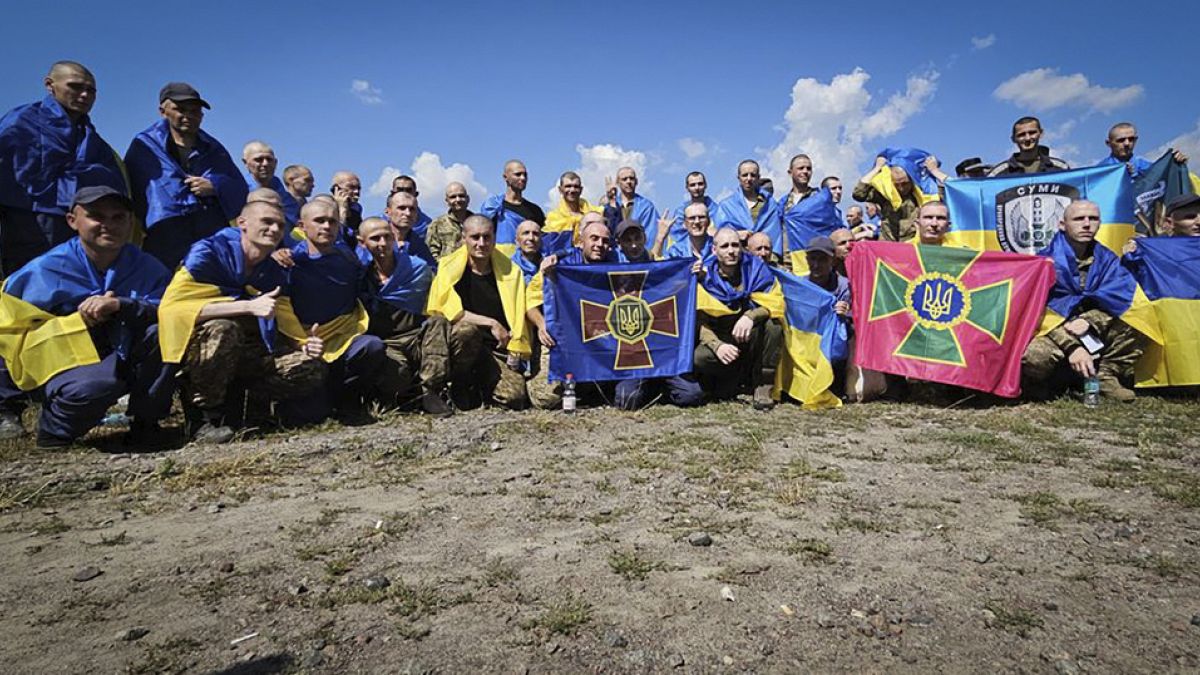 Россия и Украина обменялись военнопленными 95 на 95 