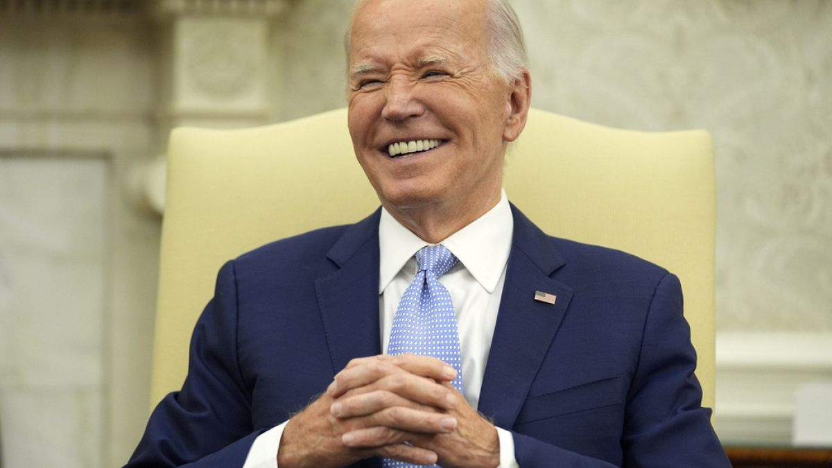 США: сенатор-демократ призвал Байдена выйти из президентской гонки