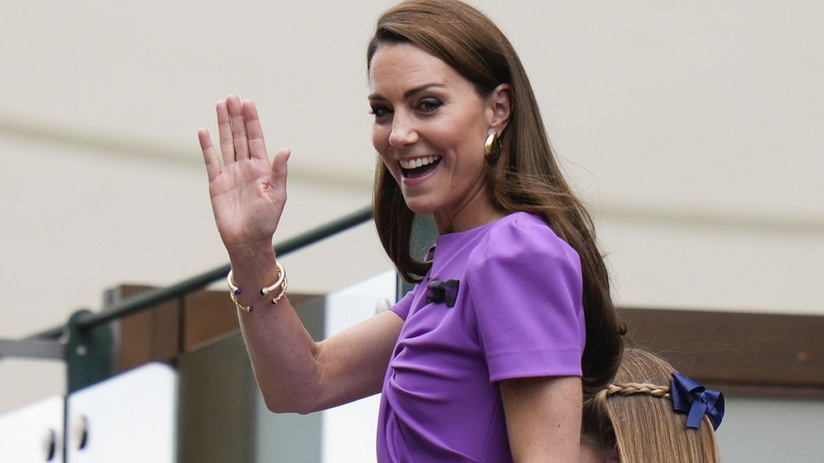 Kate Middleton visits Wimbledon in rare public appearance