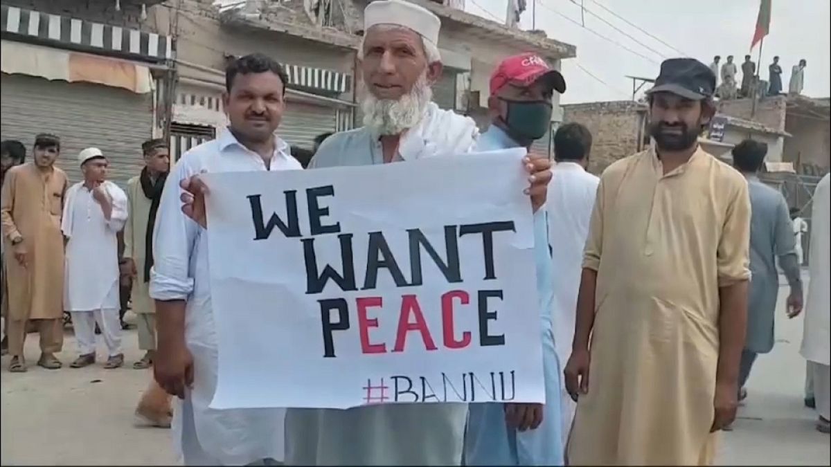 Three people killed in shooting at peace rally in Pakistan 